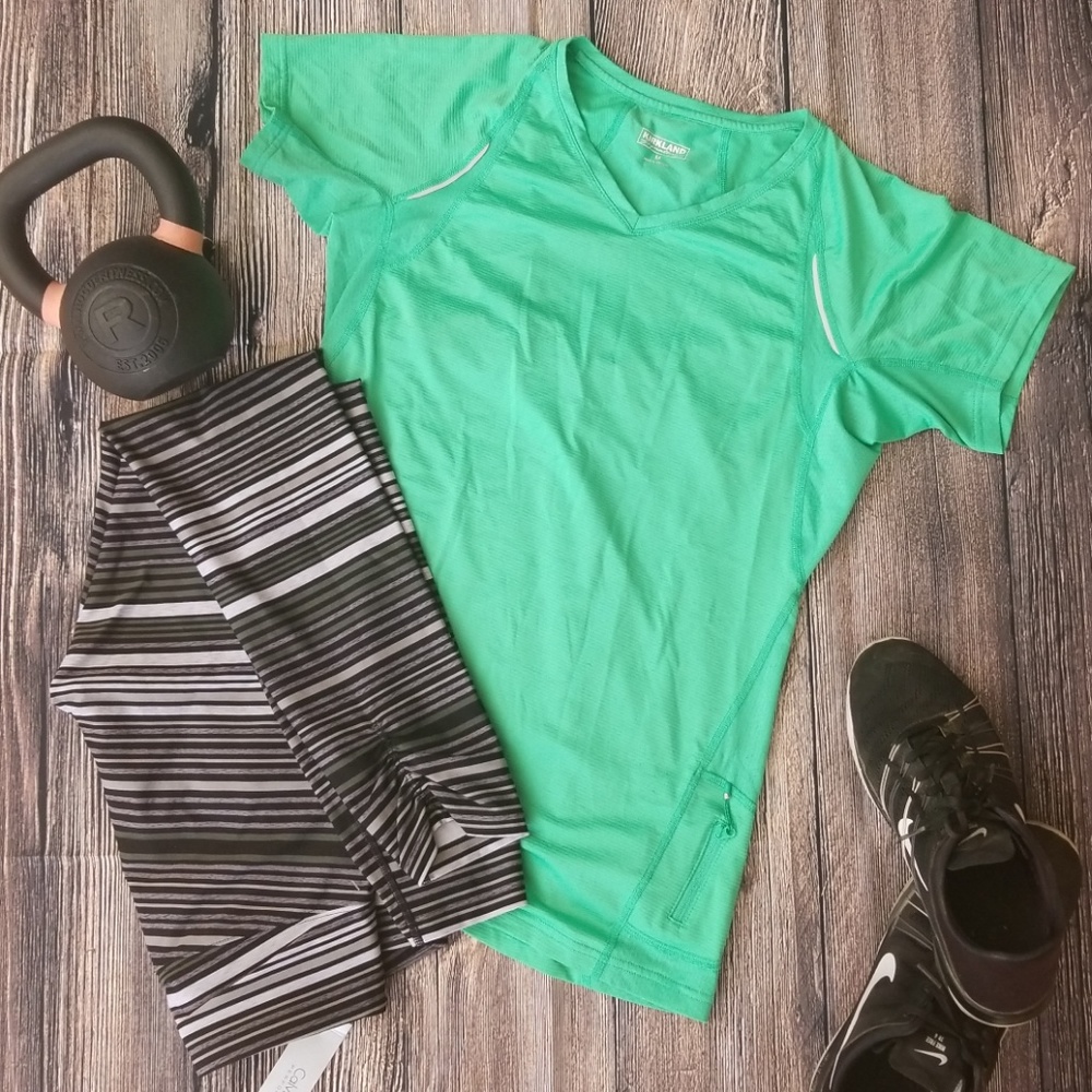 Kirkland Signature sport Tshirt